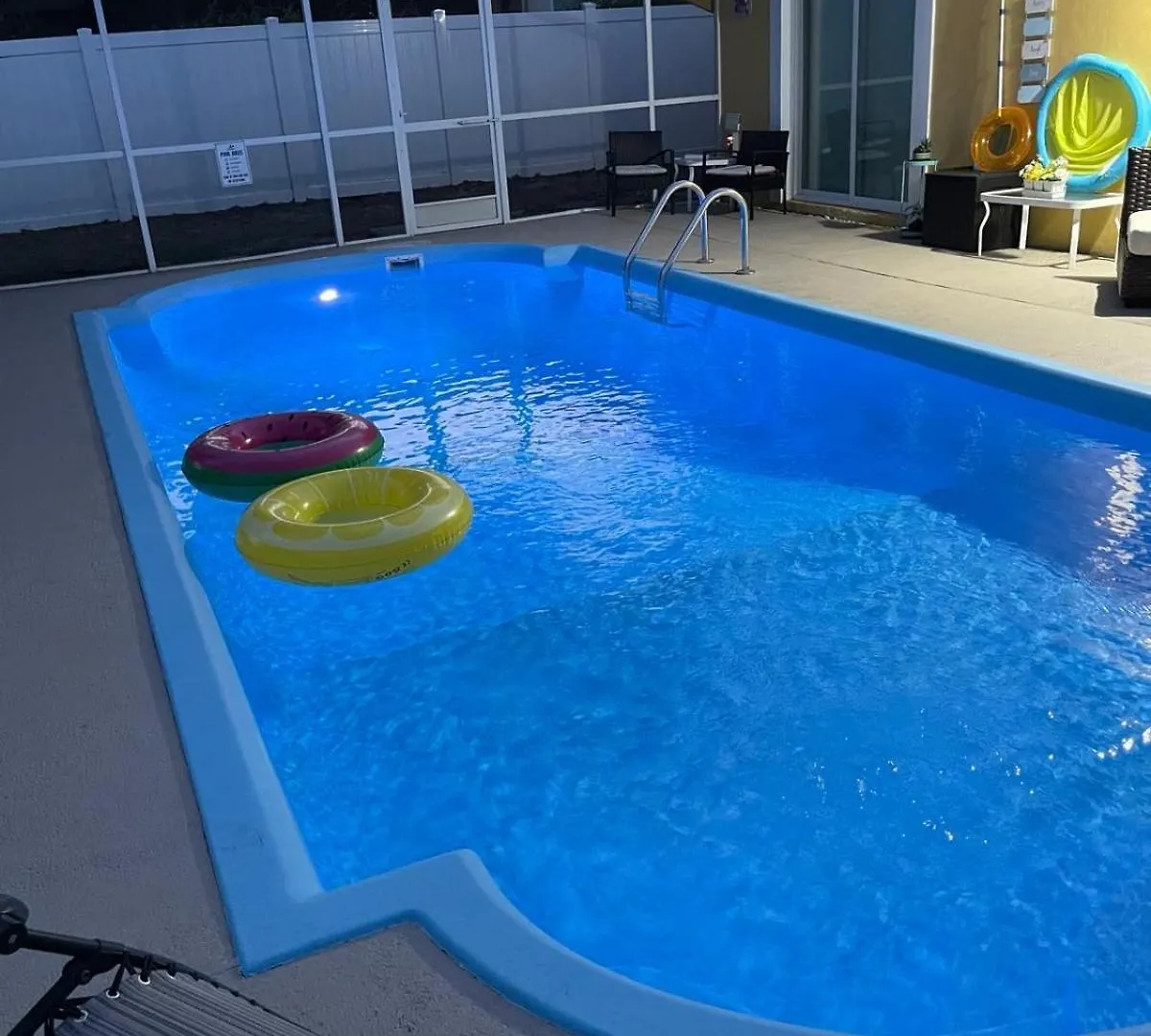 Cozy Family Home In Tampa With Private & Heated Pool, Pool Table And Kids Play Area United States
