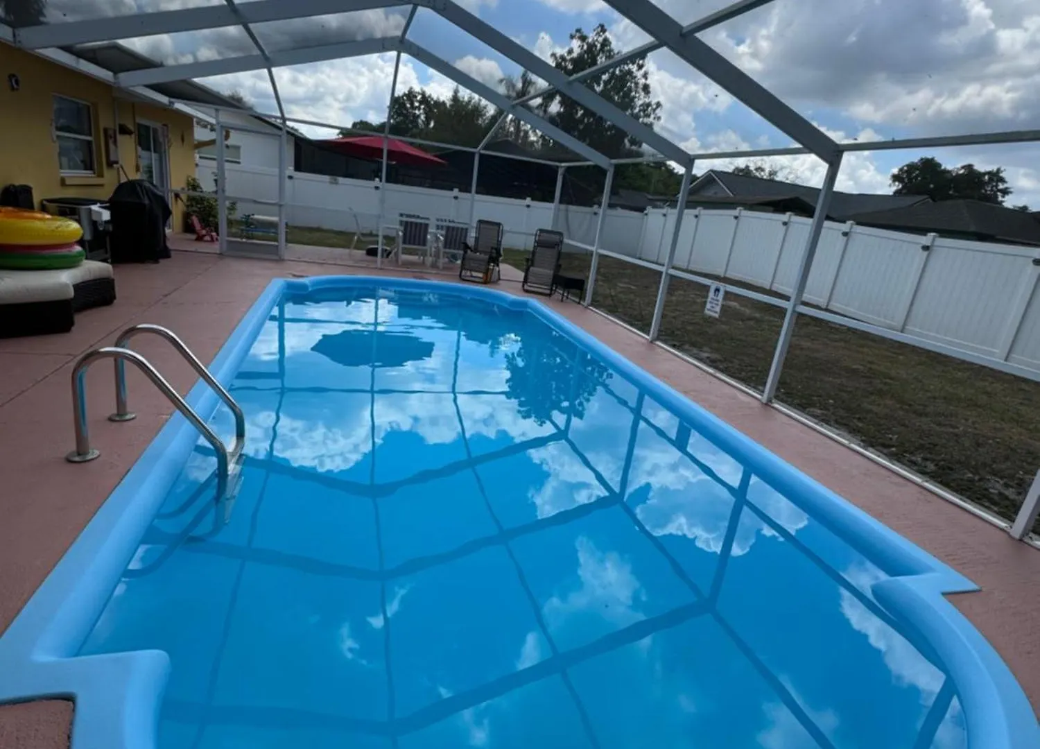 Holiday home Cozy Family Home In Tampa With Private & Heated Pool, Pool Table And Kids Play Area